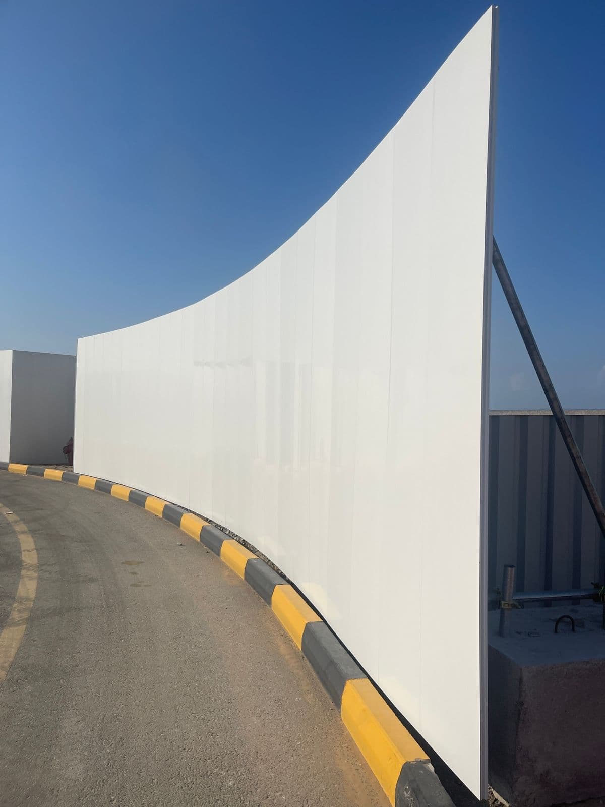 Best PVC Fence Supplier in UAE | Durable & Affordable Solutions