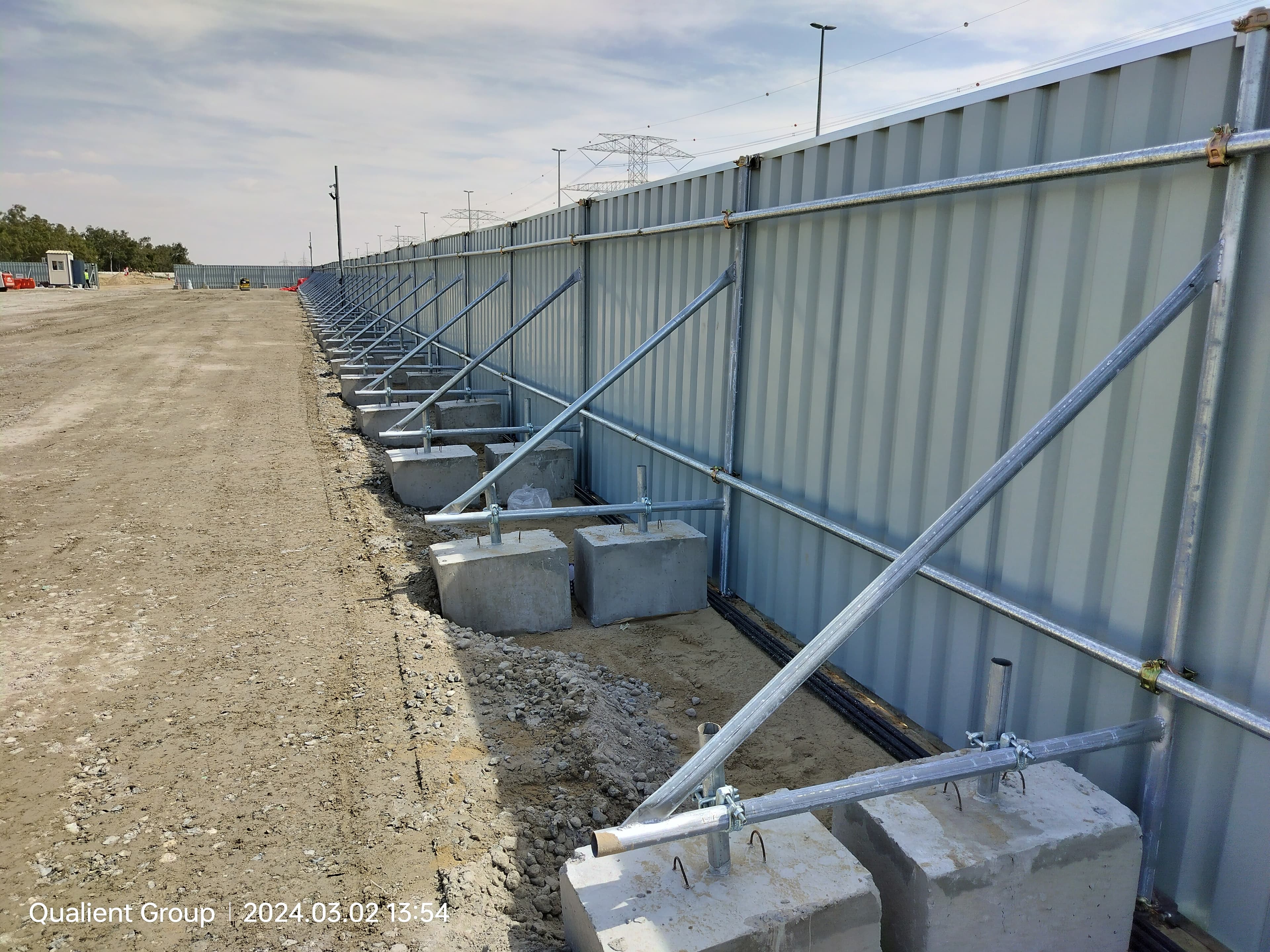 Temp - Continuous & Panel Type Hoarding Fence