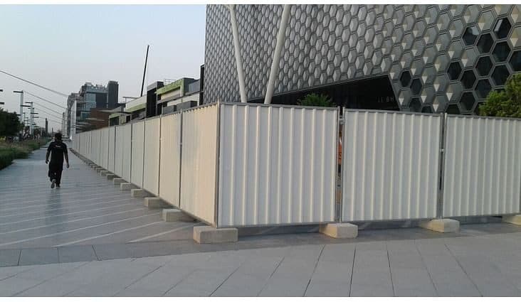 Steel Hoardings Project Photo